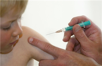  Nach der Verabschiedung eines neuen Gesetzes sollen Kitas künftig Eltern beim Gesundheitsamt melden müssen, wenn diese keine Impfberatung beim Haus- oder Kinderarzt nachweisen können. (