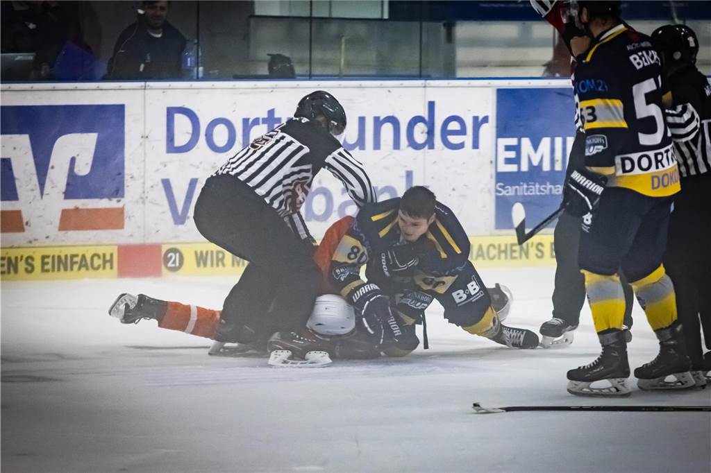 01.11.2024 Dortmund City - Eisadler Dortmund vs Dinslakener Kobras - Eishockey - Copyright Stephan Schuetze