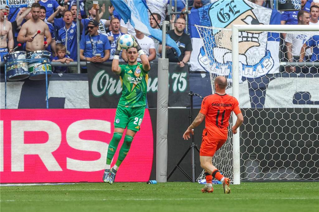 32. Spieltag, FC Schalke 04 - SC Paderborn 07