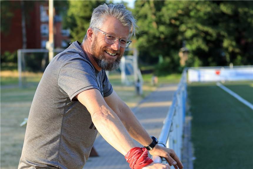 100 Kilometer am Stück joggen: „Diese Woche habe ich noch gar nicht viel gemacht“ 100 Kilometer stehen am Samstag für Michael Petry an.