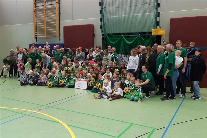 KC Grün-Weiß gewinnt 1000 Euro – das macht der Verein mit dem gewonnenen Geld 1000 Euro für den KC Grün-Weiß - die Korfballer gewannen das Geld bei der Aktion "Scheine für Vereine".
