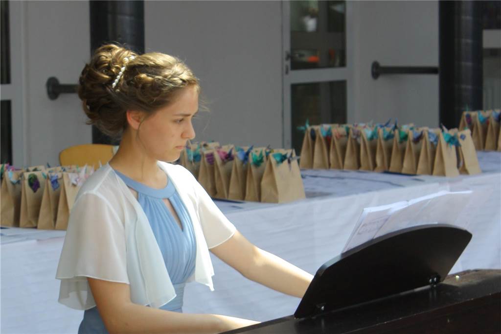 10b) Entlass-7 (Einlage Milena Schlegel, 10c)