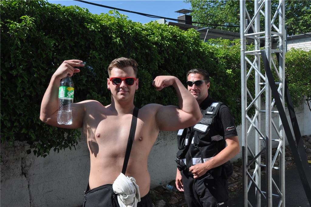 12.500 Leute feierten ausgelassen beim Sunset Beach Festival 2023 in Haltern am See.