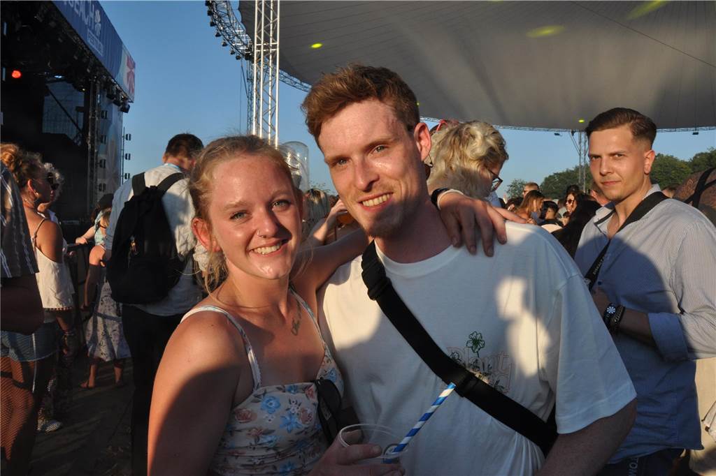 12.500 Leute feierten ausgelassen beim Sunset Beach Festival 2023 in Haltern am See.