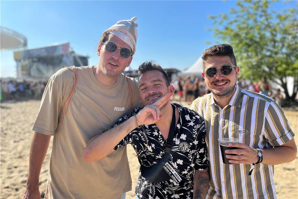 12.500 Leute feierten ausgelassen beim Sunset Beach Festival 2023 in Haltern am See.