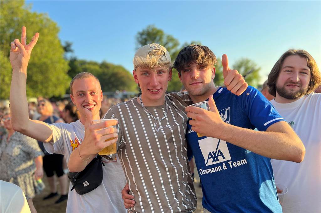 12.500 Leute feierten ausgelassen beim Sunset Beach Festival 2023 in Haltern am See.