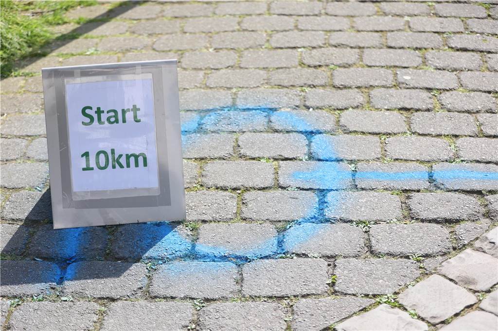 1263 Läuferinnen und Läufer waren beim 22. Werner Stadtlauf über die verschiedenen Distanzen gemeldet. David Schafflick (Running Crew Münster) holte sich den Sieg über die Fünf- und Zehn-Kilometer-Distanz.