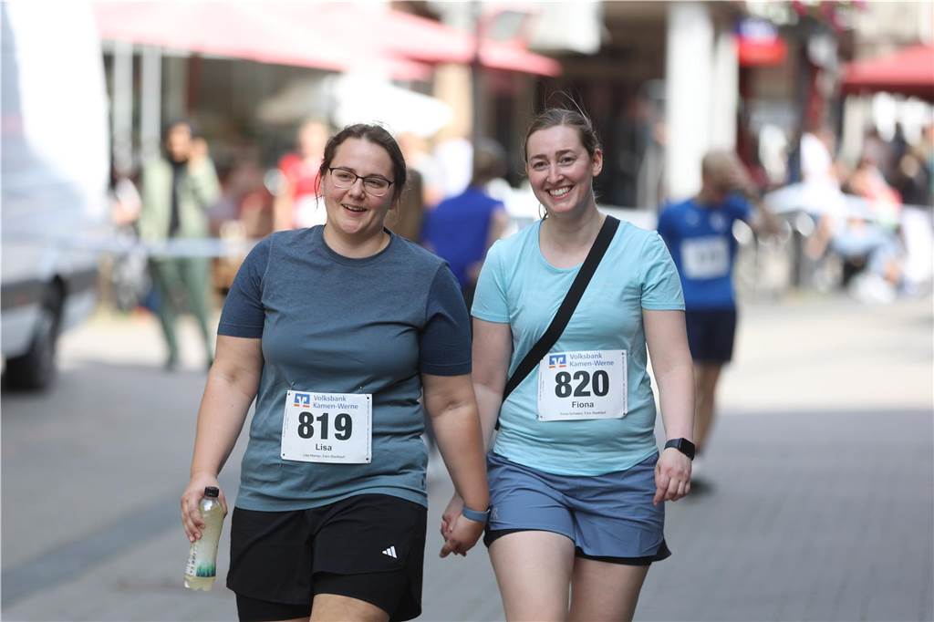 1263 Läuferinnen und Läufer waren beim 22. Werner Stadtlauf über die verschiedenen Distanzen gemeldet. David Schafflick (Running Crew Münster) holte sich den Sieg über die Fünf- und Zehn-Kilometer-Distanz.