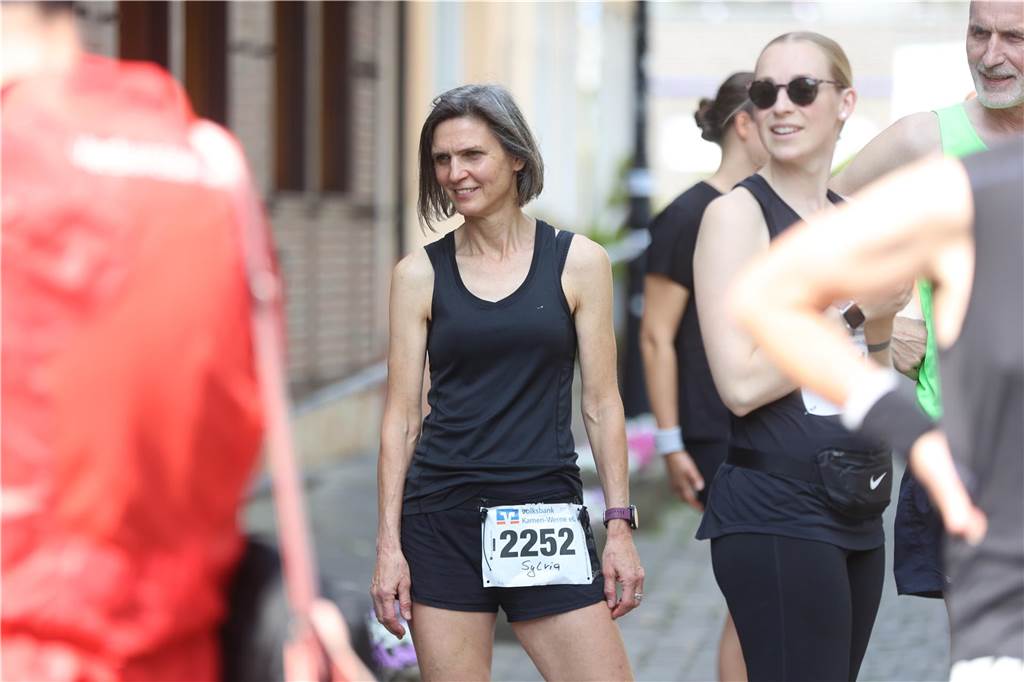1263 Läuferinnen und Läufer waren beim 22. Werner Stadtlauf über die verschiedenen Distanzen gemeldet. David Schafflick (Running Crew Münster) holte sich den Sieg über die Fünf- und Zehn-Kilometer-Distanz.
