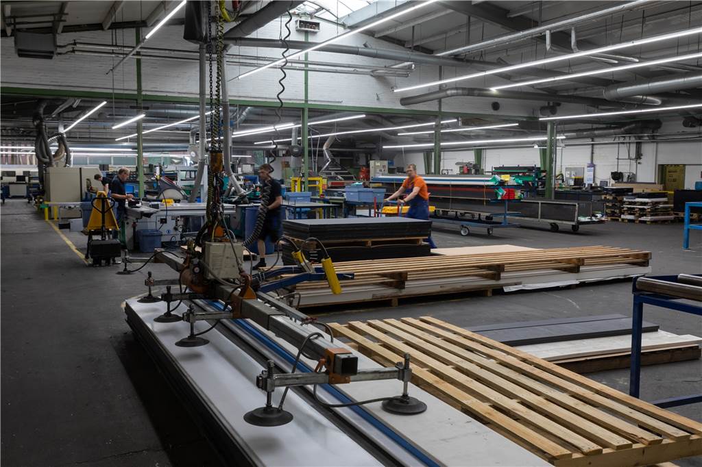 125 Jahre Wefapress: Vom Leder-Verarbeiter zum Kunststoff-Experten 135 Mitarbeiter arbeiten beim Unternehmen Wefapress in Vreden.