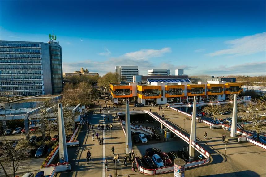 5000 Gratis-Bratwürste beim TU-Sommerfest 14.12.2015 Dortmund Barop - TU Universitaet - Campus Dortmund - Technische Uni - ?Copyright Stephan Schuetze -