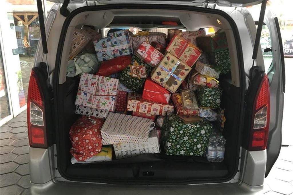 Aktion „Sterntaler“ macht über 100 Bedürftige an Heiligabend glücklich 143 von 144 Sterne kamen als Geschenk zurück. Den einen Ausfall kompensierte die Bürgerstiftung Heek-Nienborg.