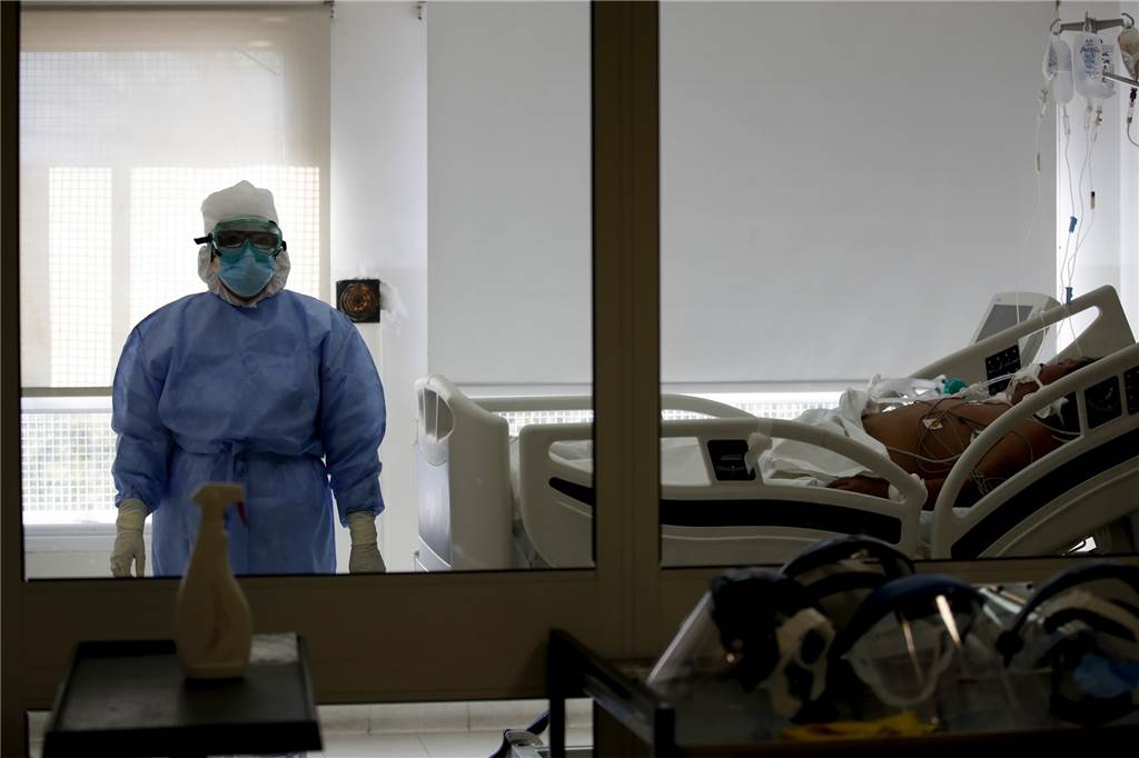Corona-Liveblog: 20 Coronapatienten liegen auf den Intensivstationen 18 Corona-Patienten werden im Kreis derzeit auf Intensivstationen behandelt.