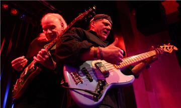 18. Jazzfestival der Tu Dortmund /Electric Groove mit Jochen Schrumpf / Jazz im Fritz Henssler Haus / Musik
[Foto: Dieter Menne
Datum: 18.01.2014]