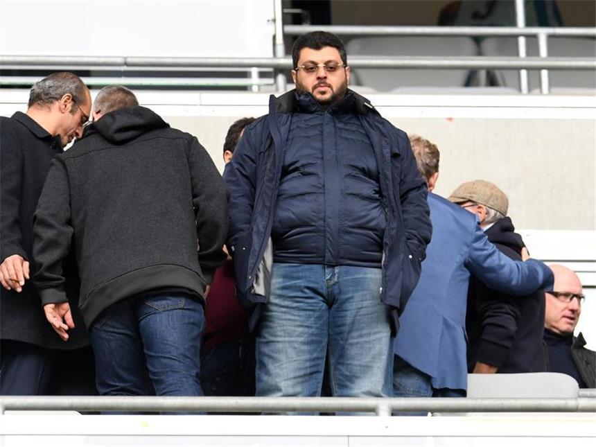 1860-Boss wollte St. Pauli-Funktionäre von Plätzen schicken 1860-Investor Hasan Ismaik sorgte wieder für Aufsehen. Foto: Tobias Hase