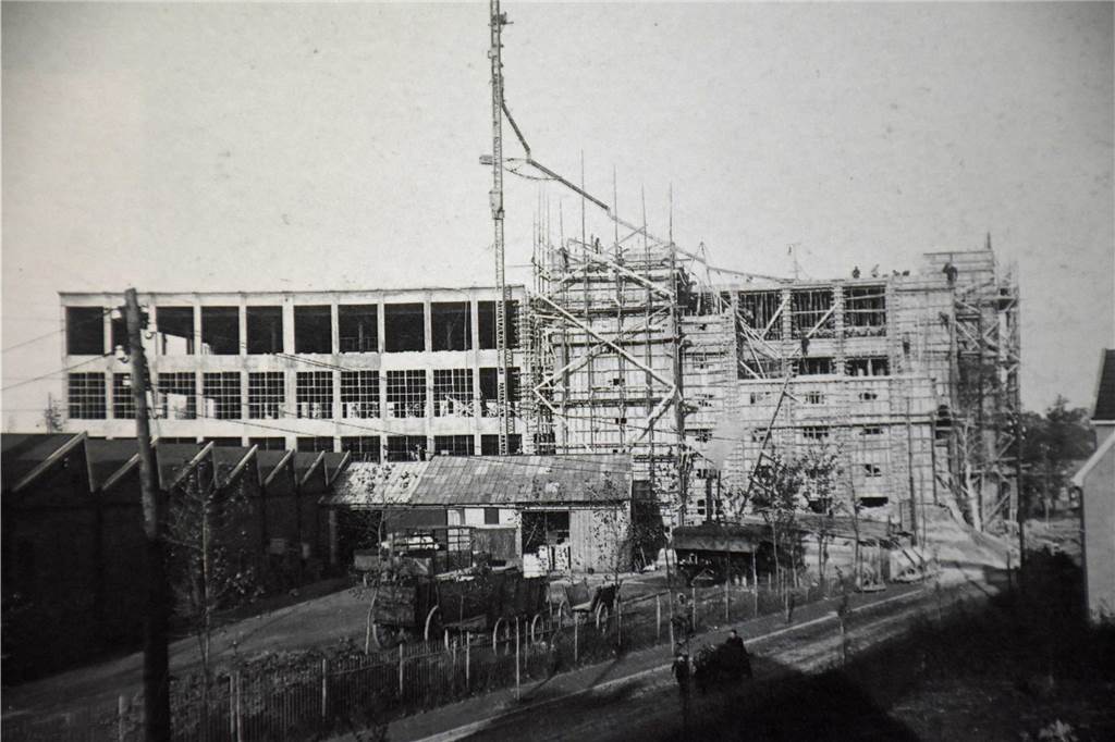 Einkaufen, Wohnen: Chronik der Industriebrache Bierbaum-Gelände Bauarbeiten im Jahr 1926