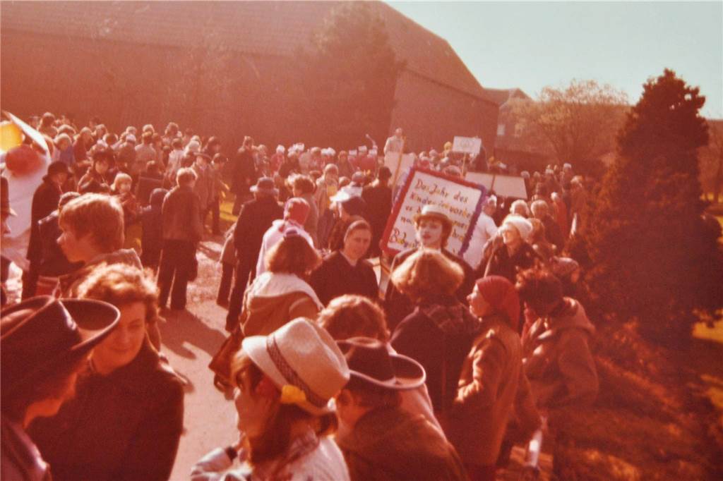 Alle Infos zum großen integrativen Umzug durch die Gemeinde 1979 hat in Nordkirchen der erste Karnevalsumzug stattgefunden.
