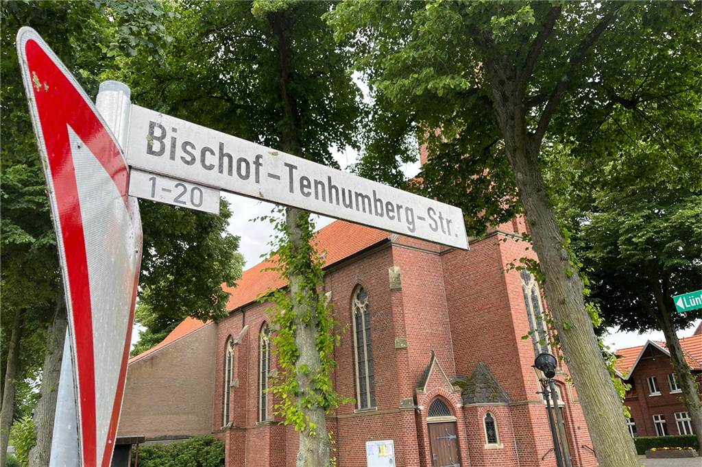 Entscheidung getroffen: Bischof-Tenhumberg-Straße bekommt einen neuen Namen 20 Anlieger hat die Bischof-Tenhumberg-Straße. Im Dezember entscheidet der Rat, welchen Namen die Straße bald tragen soll.