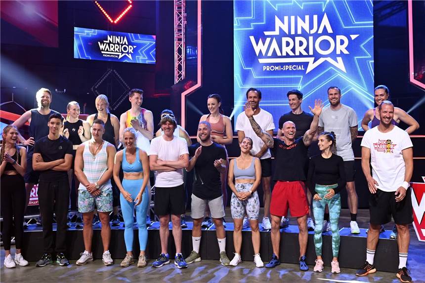 Großkreutz, Legat, Cathy: Dortmunder Ninja-Promis klettern für den guten Zweck 20 Prominente aus dem Sport-, Musik- und Showgeschäft traten am dritten Advent für einen guten Zweck beim Ninja Warrior Germany Promi-Special an.