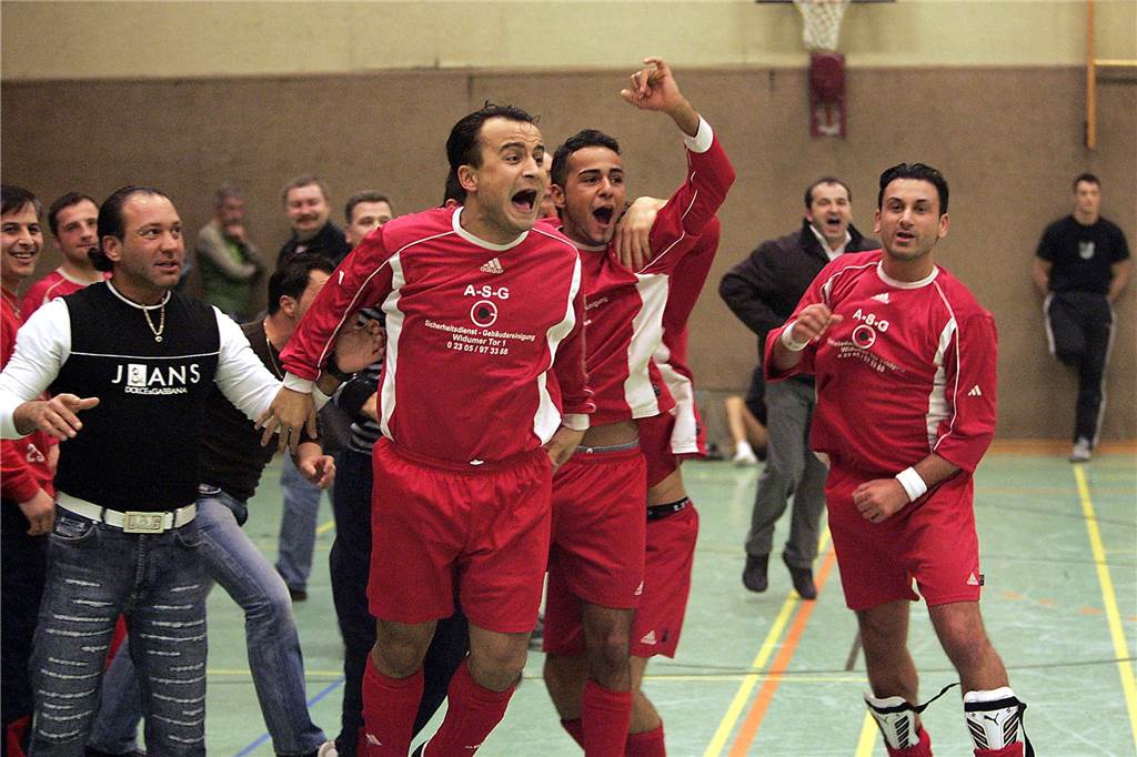 2005 durfte der SV Yeni erstmals in seiner Vereinsgeschichte einen Hallen-Titel bejubeln.
