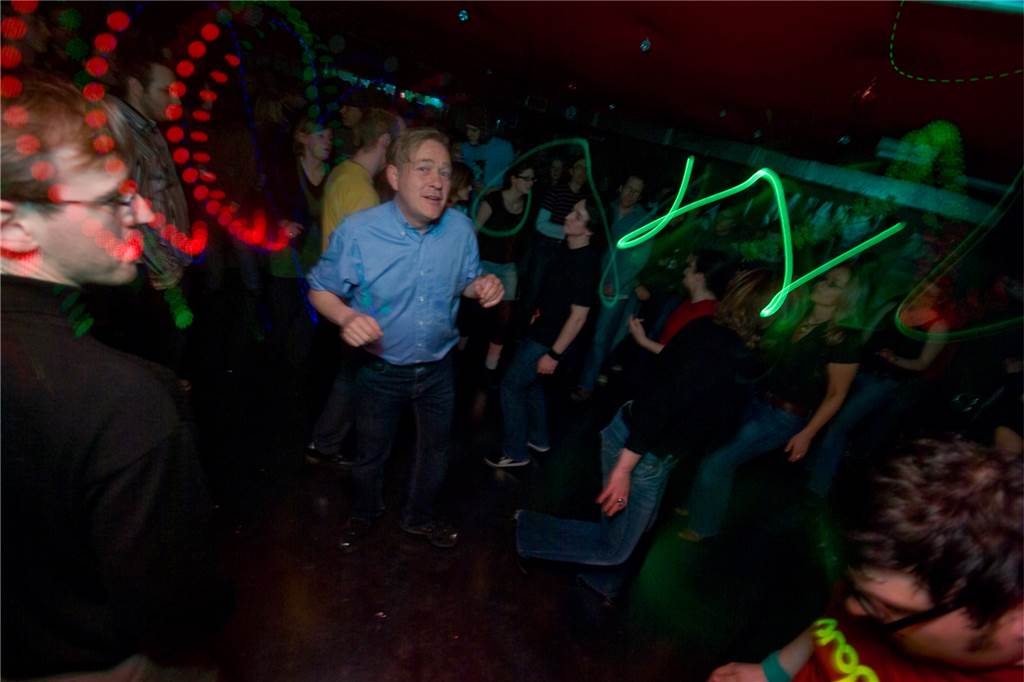 Im Keller des FZW wurde der Club Trinidad zur Heimat des Deep-House 2009 gab es eine Abrissparty im FZW – auch in den ehemaligen Räumen des Club Trinidad.