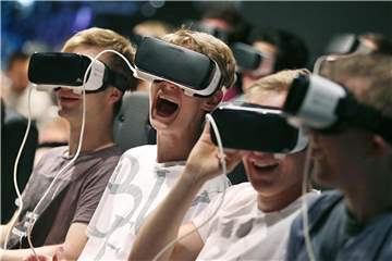 2009 startete die Gamescom mit 450 Ausstellern. In diesem Jahr wollen die Veranstalter die 1000-Marke knacken. Foto: Oliver Berg