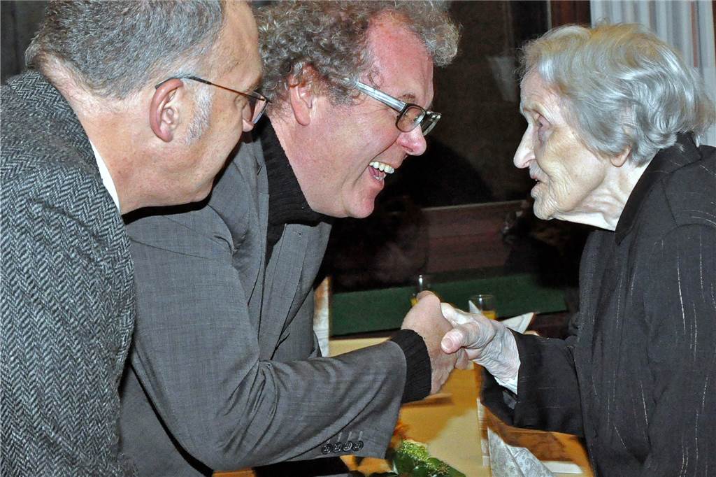 Pfarrer Winfried Grohsmann über Castrop-Rauxels unendliche Möglichkeiten 2015 traf Winfried Grohsmann auf Maria Keller, damals mit 104 Jahren die älteste Einwohnerin Castrop-Rauxels.