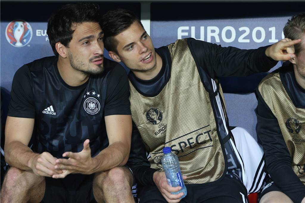 2016 gehörte Julian Weigl ebenso wie Mats Hummels zum Kader der DFB-Elf.