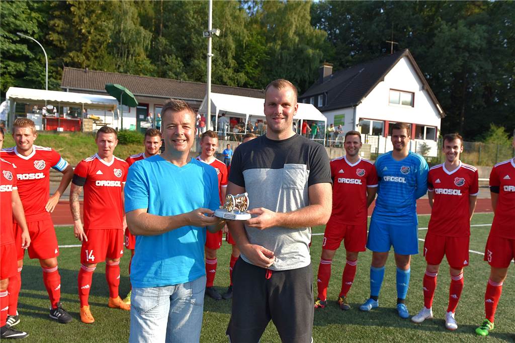 Schwertes Ex-Toptorjäger: Glückt der zweite Oberliga-Anlauf? 2018 gewann Nicolas Külpmann als bester Schwerter Torschütze die Torjäger-Kanone der Ruhr Nachrichten.