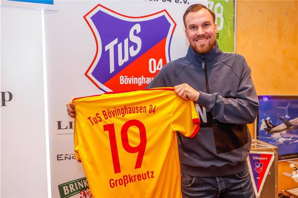 2021 vollzog Kevin Großkreutz auch als Spieler den Wechsel in den Amateurfußball. Er schloss sich dem damaligen Westfalenliga-Aufsteiger TuS Bövinghausen an.