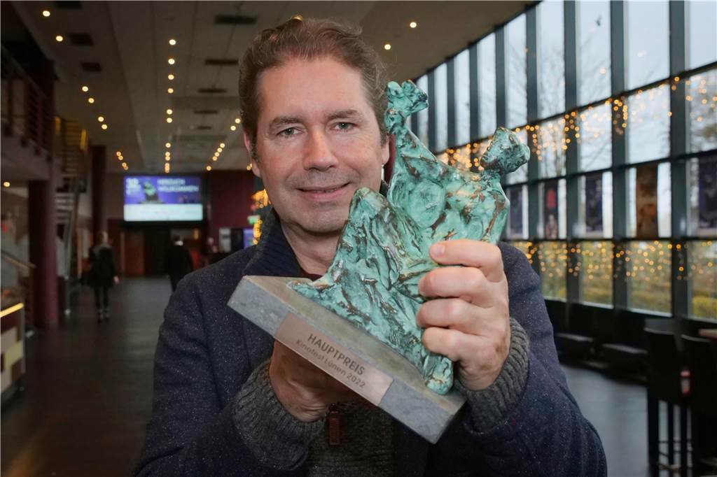 2023 geht das Lüner Kinofest in die 33. Runde. Auch in diesem Jahr werden Ende November wieder viele Filme in der Cineworld gezeigt und einige von ihnen mit besonderen Preisen ausgezeichnet. Fünf Tage dauert das Kinofest in Lünen und ist über die Stadtgrenzen bekannt.
