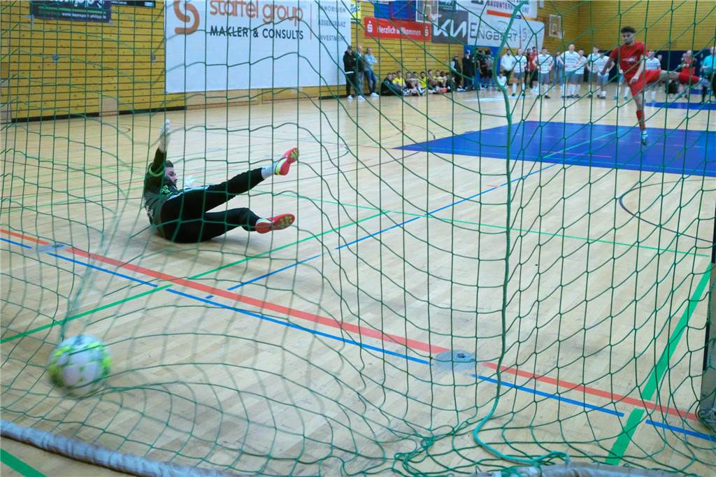 2023 gewann die SSV Buer den Mitternachtscup. Hier gibt's noch mal die schönsten Fotos vom Traditionsturnier der DJK Spvgg. Herten.