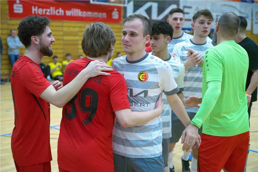 2023 gewann die SSV Buer den Mitternachtscup. Hier gibt's noch mal die schönsten Fotos vom Traditionsturnier der DJK Spvgg. Herten.