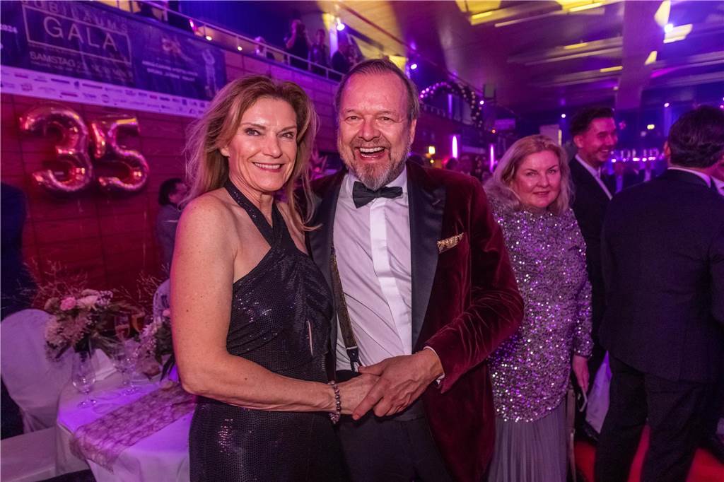 Die besten Bilder der Solidarfonds-Gala 2024: Feine Gäste feiern BVB, Hagedorn und Roland Kaiser