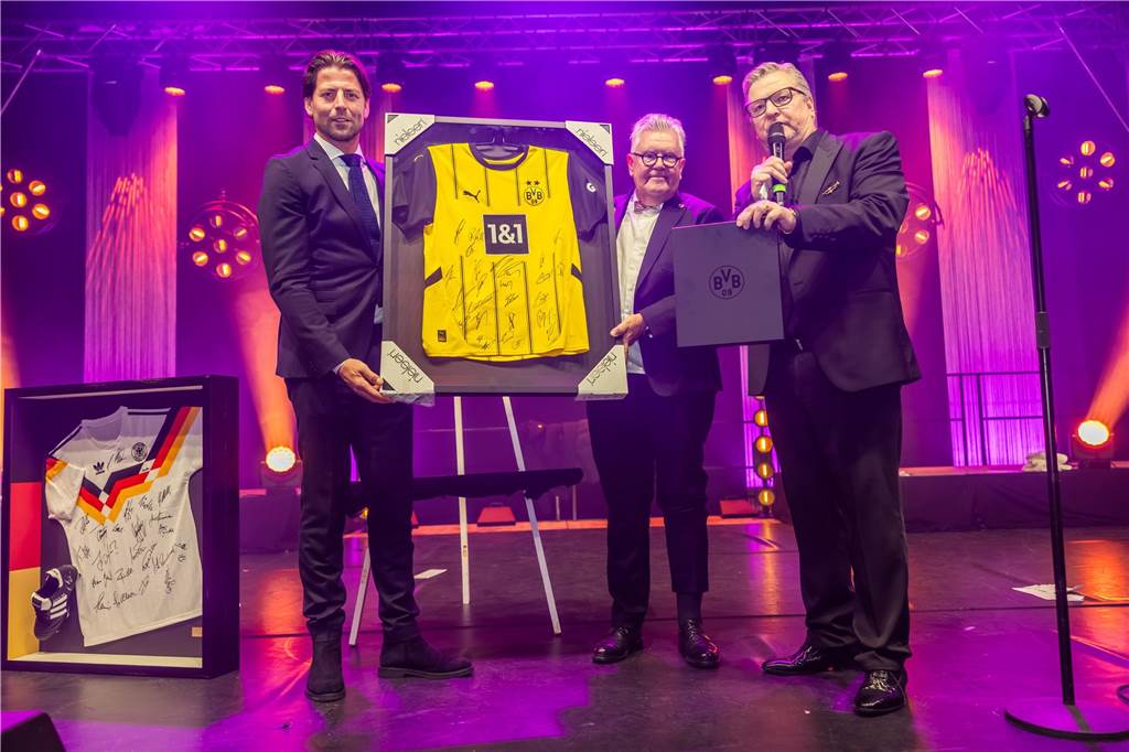 Die besten Bilder der Solidarfonds-Gala 2024: Feine Gäste feiern BVB, Hagedorn und Roland Kaiser