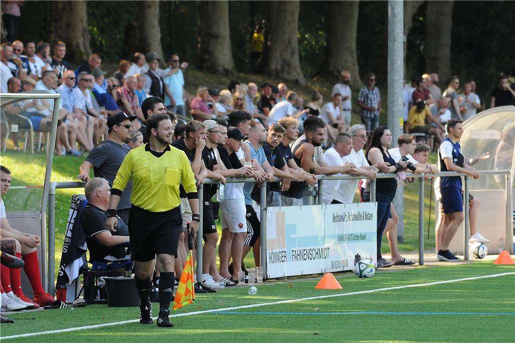 Live-Ticker zum Nachlesen: Wacker Obercastrop besiegt Wanne 11 und steht im Pokal-Finale 250 Zuchauer sind beim ersten Kreispokal-Halbfinale.