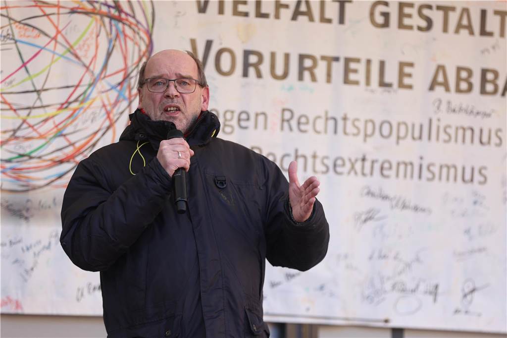 2500 Teilnehmerinnen und Teilnehmer setzten bei der Demo in Lünen am Samstag (27.1.) ein Zeichen gegen Rechts.