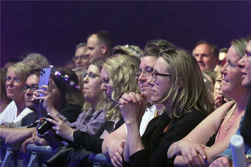 2800 Menschen feierten 2023 bei der Solidarfonds-Schlagerparty in Castrop-Rauxel in den Mai hinein.