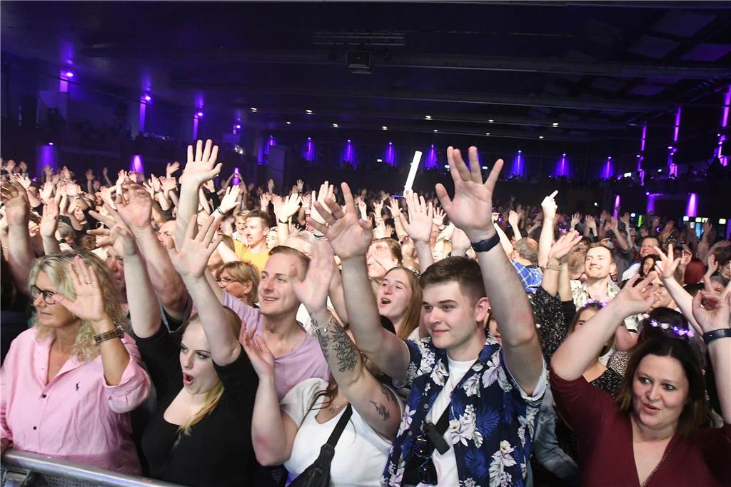 2800 Menschen feierten 2023 bei der Solidarfonds-Schlagerparty in Castrop-Rauxel in den Mai hinein.