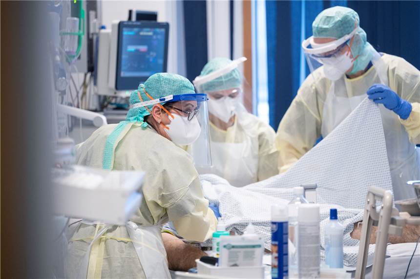 Corona-Zahlen: 265 Neuinfektionen und vier Todesfälle 29 Personen werden in Dortmund derzeit wegen einer Coronavirus-Infektion auf der Intensivstation behandelt.