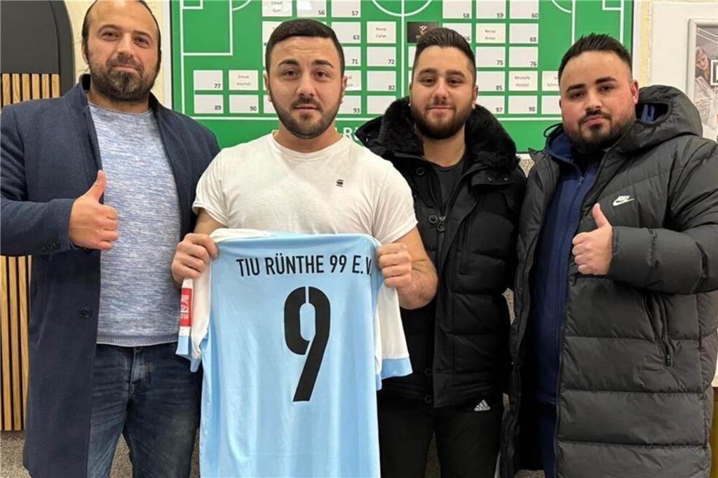 3. Platz: Engin Duman, TIU Rünthe (B1): 43 Tore/Torschützenkönig (Duman spielt erst seit dem Winter für TIU)