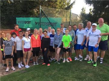 30 Teilnehmer waren beim ersten Jörg-Bretschneider-Cup des TC Blau-Weiß Werne dabei.