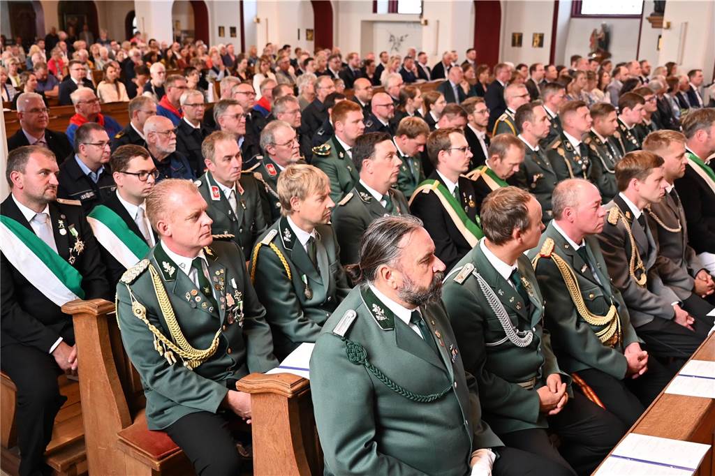 30.09.2023 Dorsten - Hochzeit - Kirchliche Trauung Tobias und Monika in der St. Matthäus Kirche Wulfen