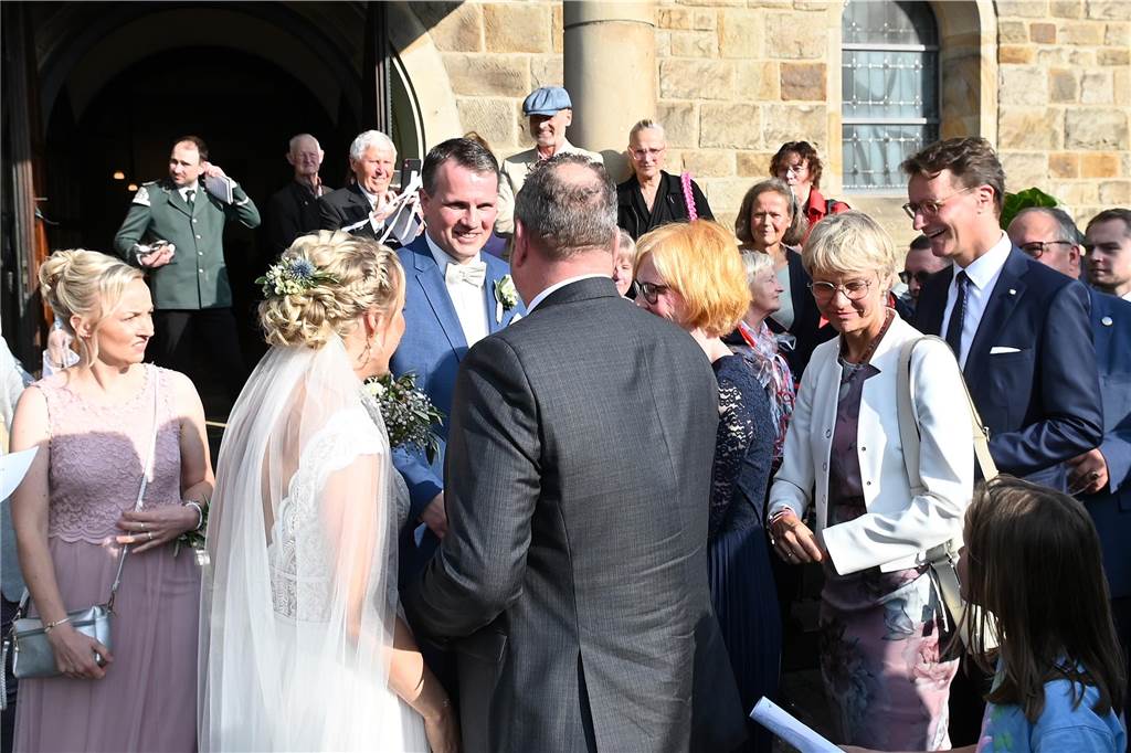 30.09.2023 Dorsten - Hochzeit - Kirchliche Trauung Tobias und Monika in der St. Matthäus Kirche Wulfen