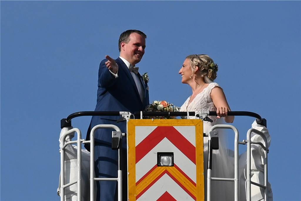 30.09.2023 Dorsten - Hochzeit - Kirchliche Trauung Tobias und Monika in der St. Matthäus Kirche Wulfen
