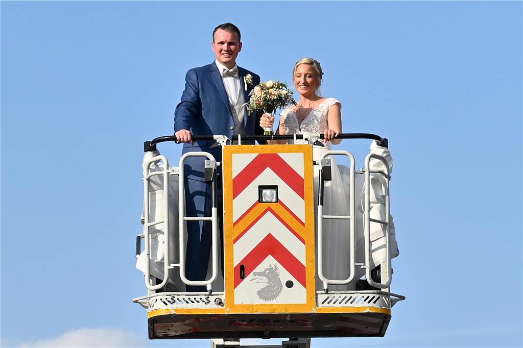 30.09.2023 Dorsten - Hochzeit - Kirchliche Trauung Tobias und Monika in der St. Matthäus Kirche Wulfen