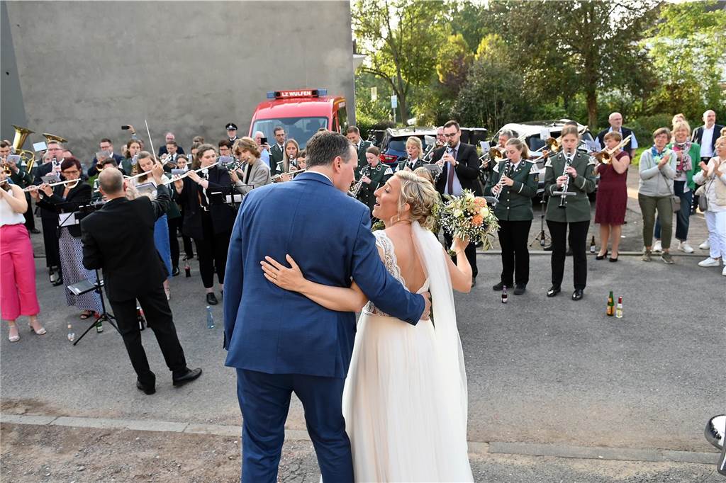 30.09.2023 Dorsten - Hochzeit - Kirchliche Trauung Tobias und Monika in der St. Matthäus Kirche Wulfen