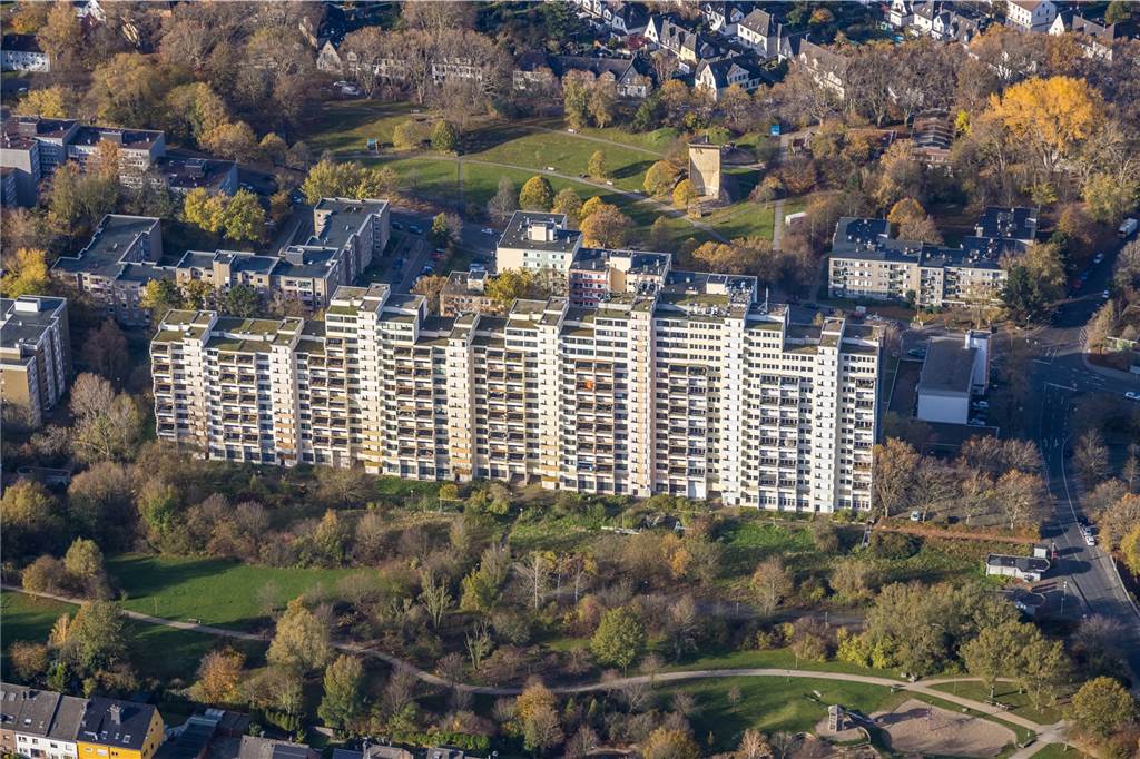 Leerstehender Hannibal in Dorstfeld hat einen neuen Eigentümer 412 Wohnungen gehören zum Hannibal-Wohnkomplex in Dorstfeld. Sie stehen seit mehr als drei Jahren leer.
