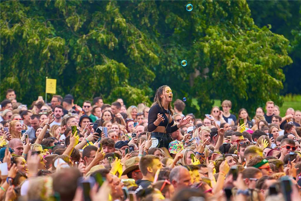 Zehntausende feierten beim Juicy Beats im Westfalenpark Ein Blick in die Menge beim Juicy Beats 2023