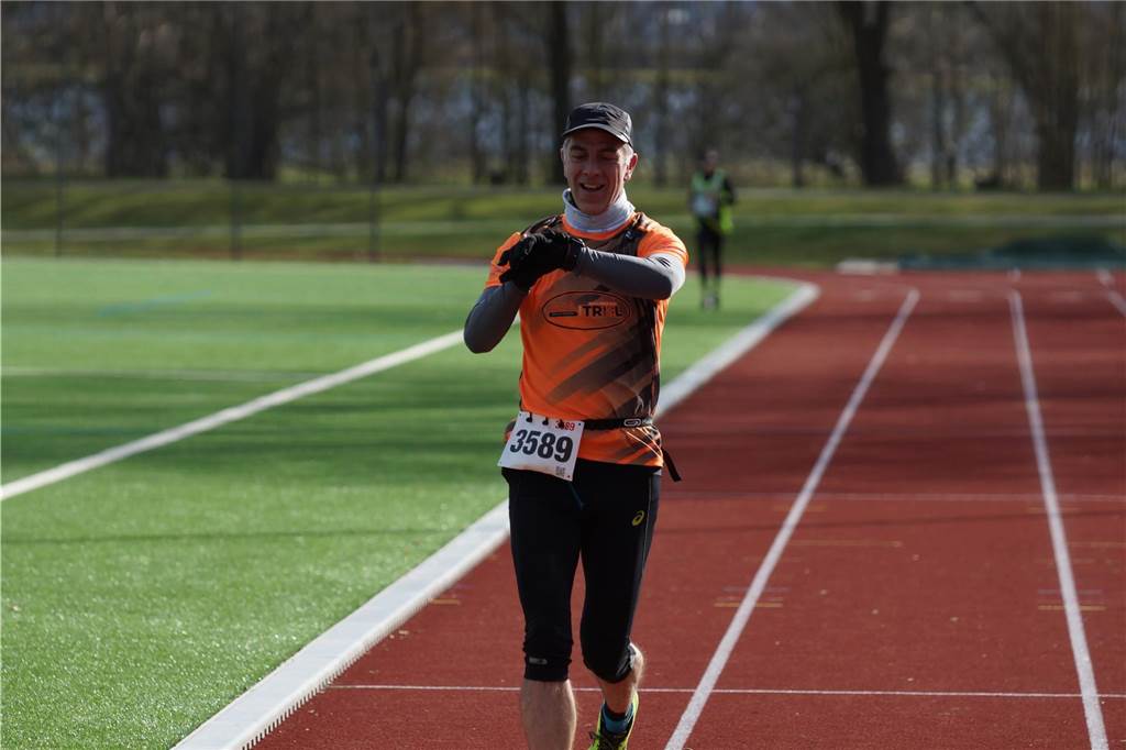 5 km-Lauf Patrick Tasiemski (Équipe française) 13.ter in 18:23 Min.